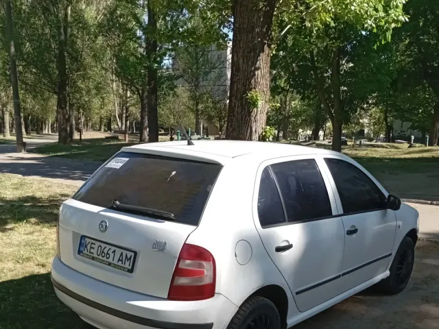 Skoda Fabia - фото 2