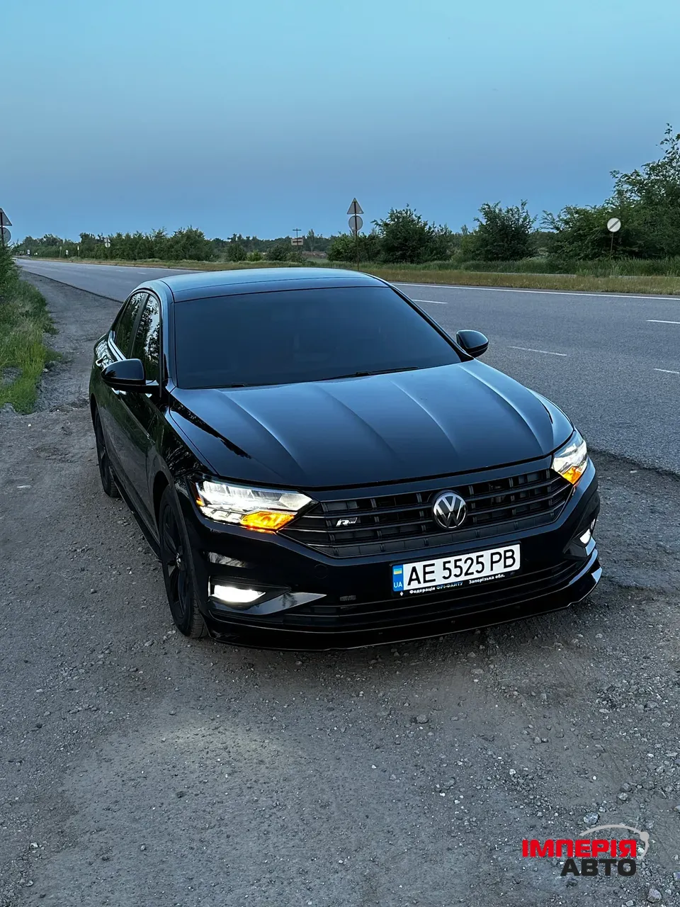 Volkswagen Jetta - фото 1