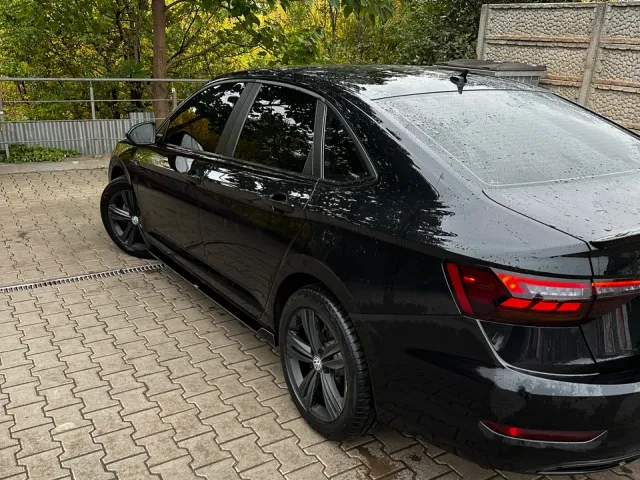 Volkswagen Jetta - фото 5