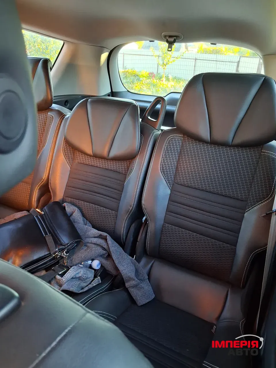 Renault Scenic - фото 8