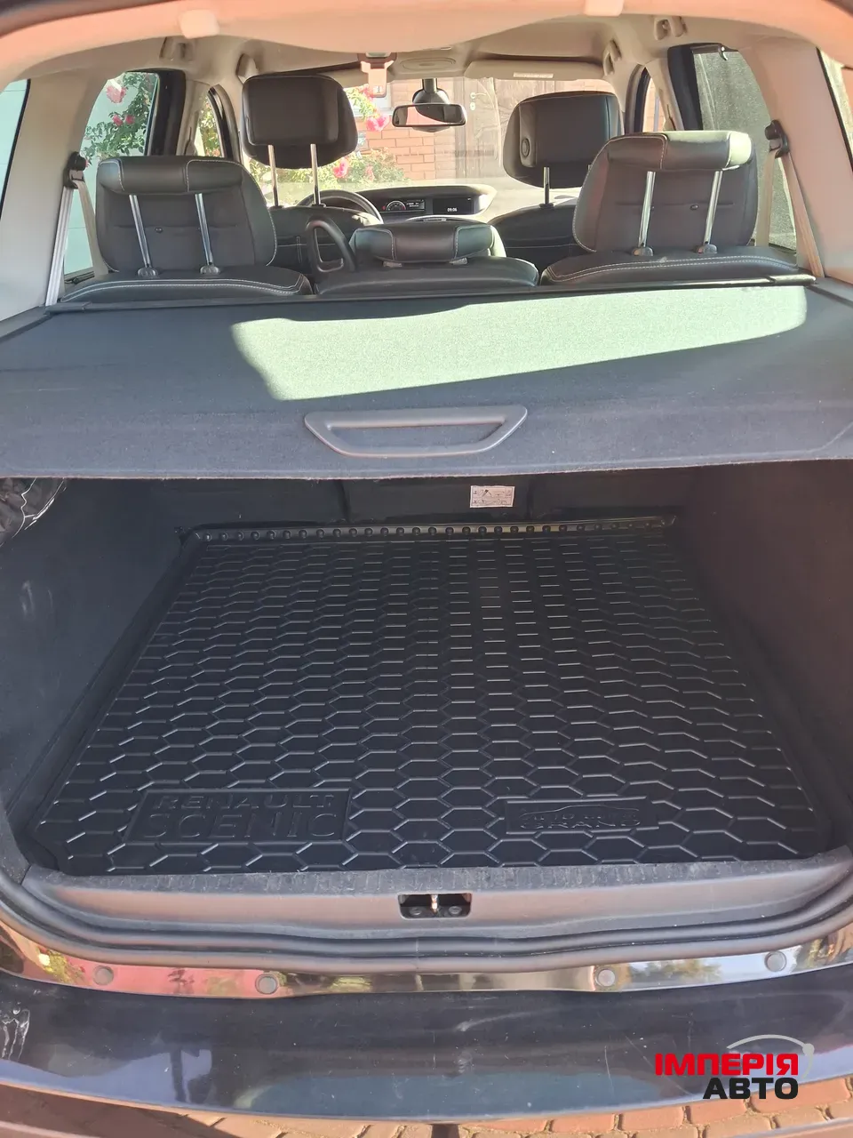 Renault Scenic - фото 19