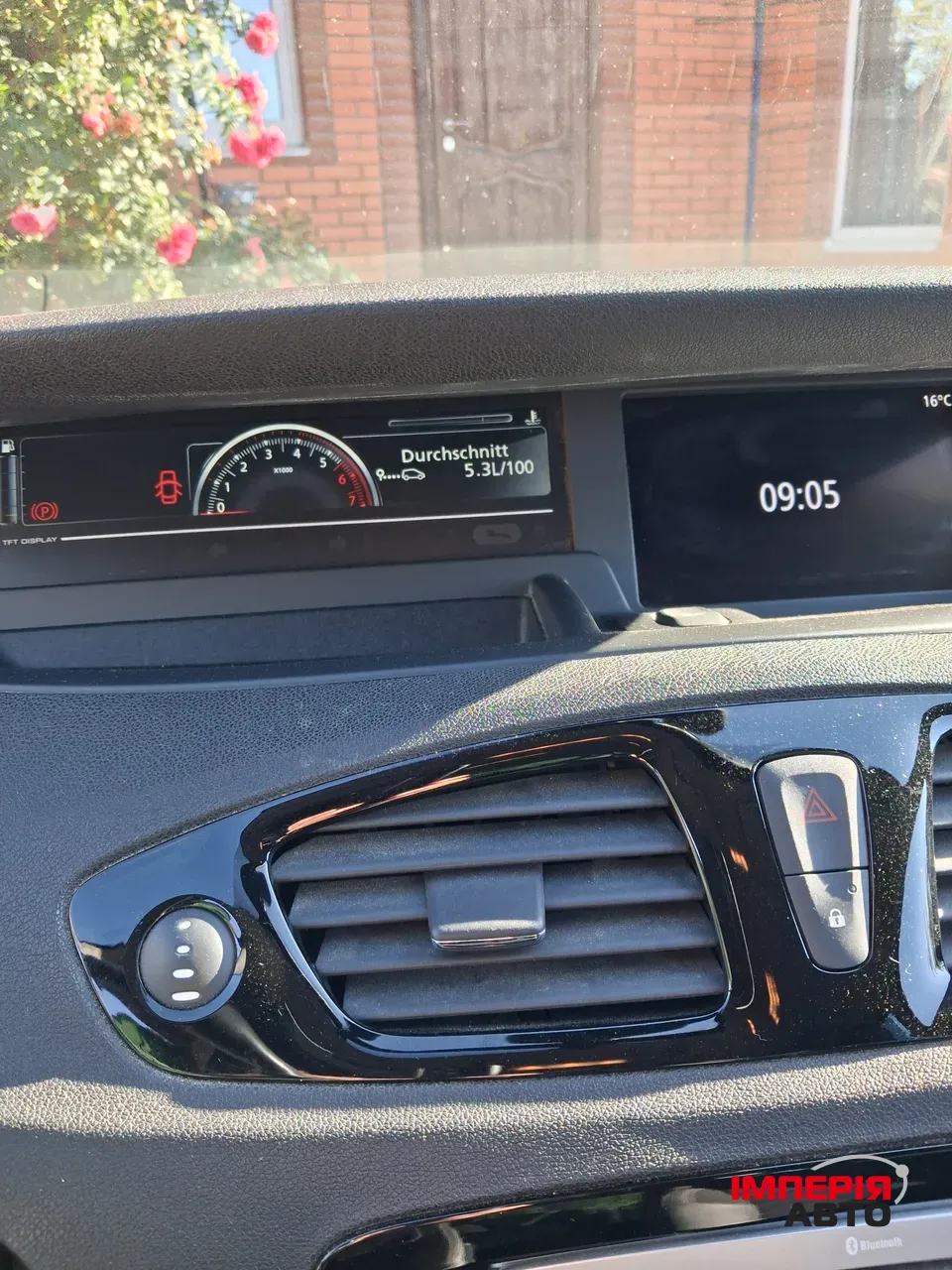 Renault Scenic - фото 26