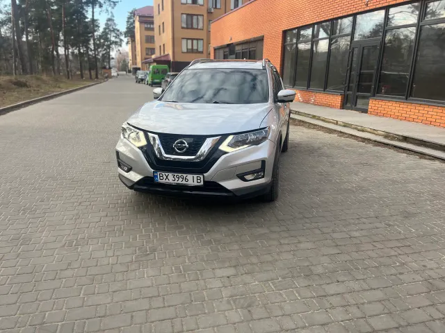 Nissan Rogue - фото 1