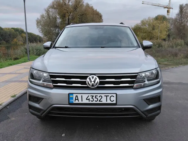 Volkswagen Tiguan - фото 5