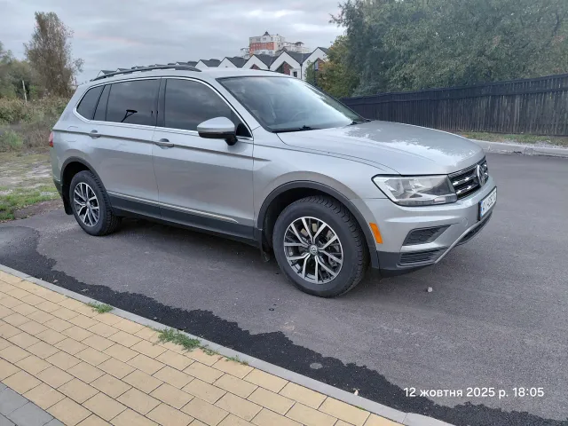 Volkswagen Tiguan - фото 2