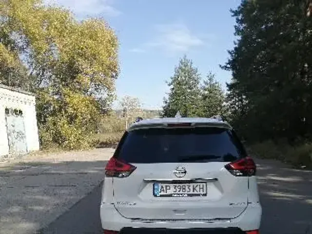 Nissan Rogue - фото 4