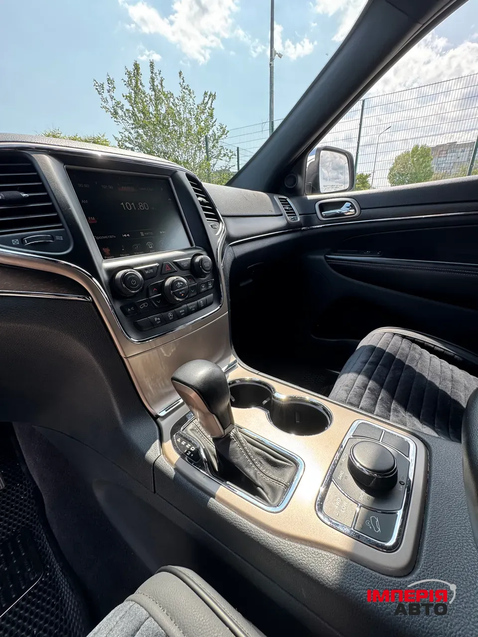 Jeep Grand Cherokee - фото 13