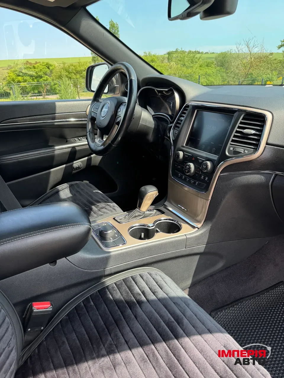 Jeep Grand Cherokee - фото 30