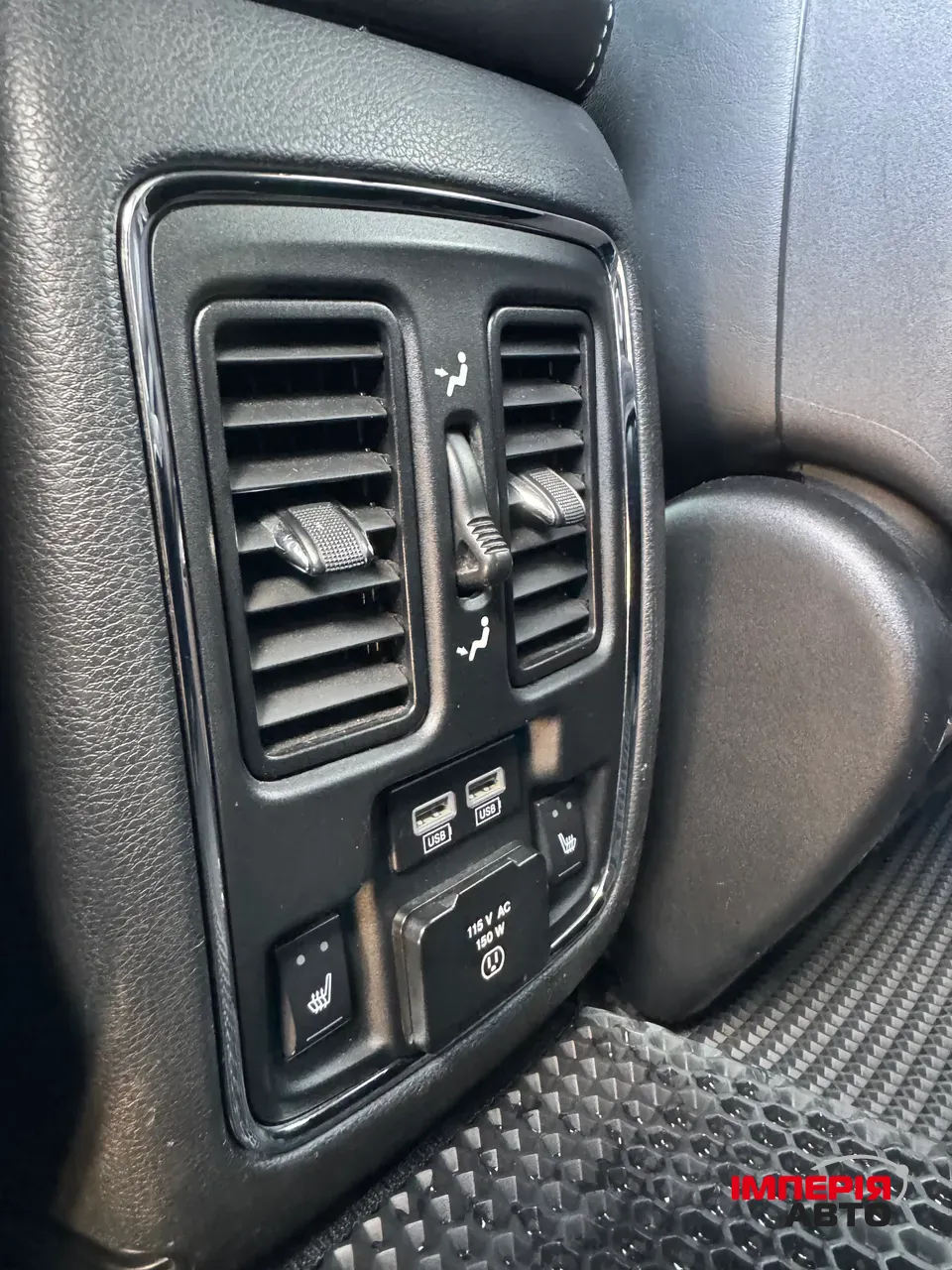 Jeep Grand Cherokee - фото 11