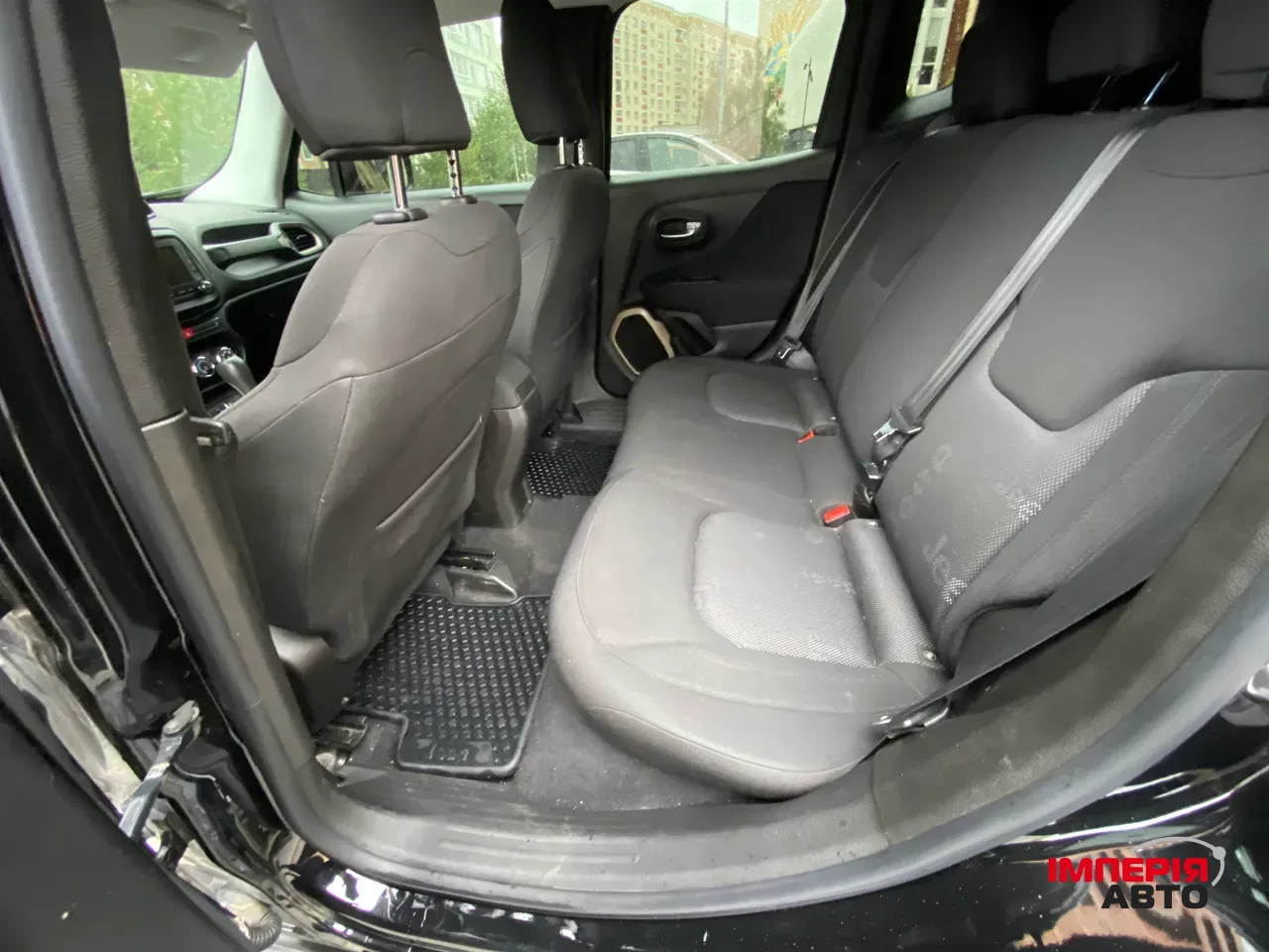 Jeep Renegade - фото 12