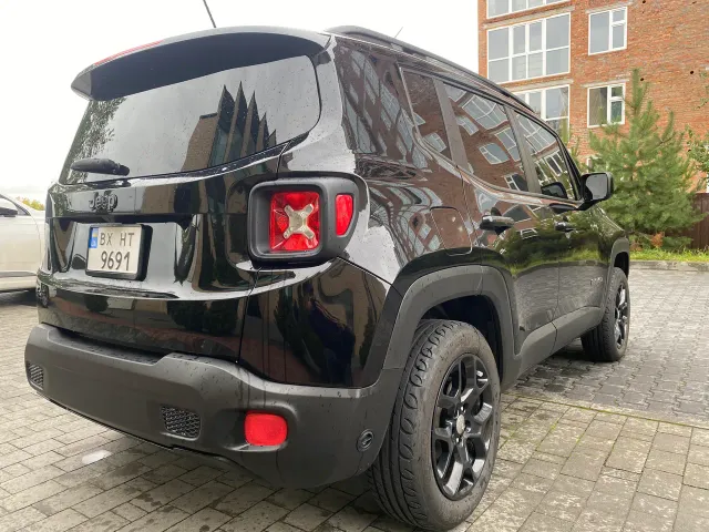 Jeep Renegade - фото 3