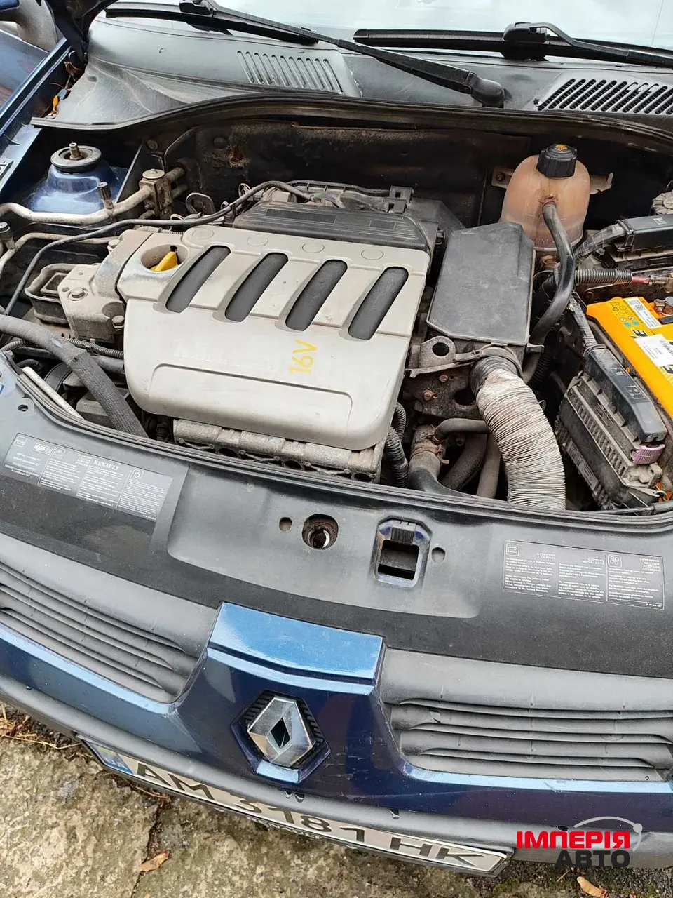 Renault Clio - фото 8