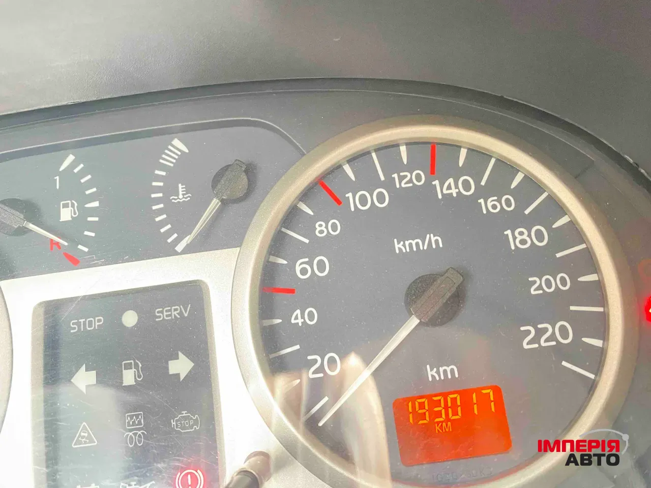 Renault Clio - фото 9