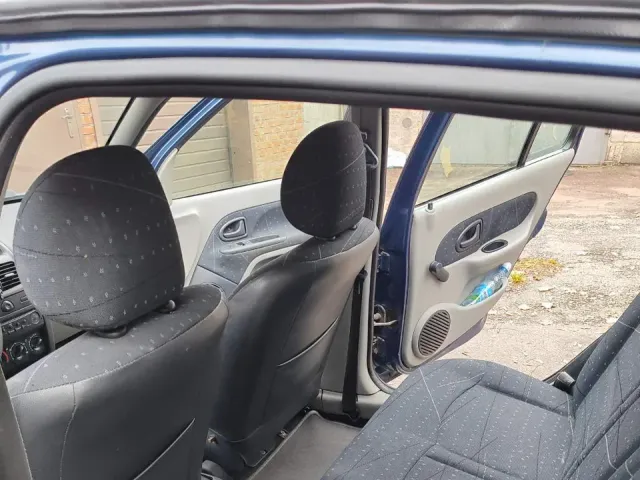 Renault Clio - фото 5