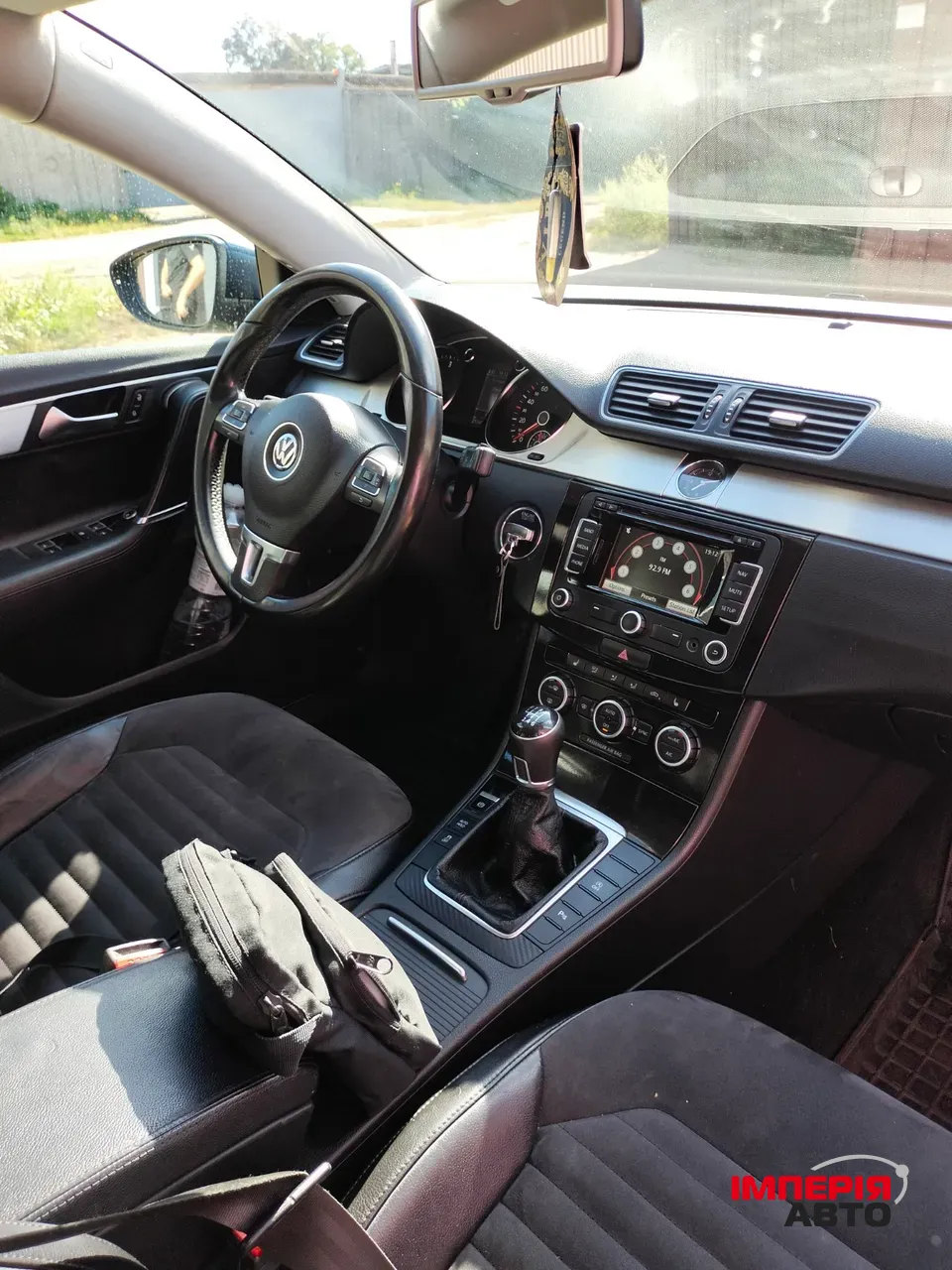 Volkswagen Passat - фото 4