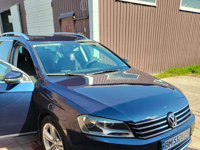 Volkswagen Passat - фото 2