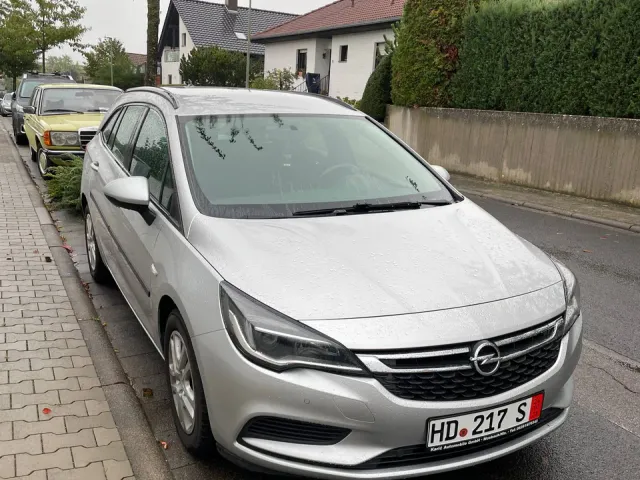 Opel Astra - фото 2