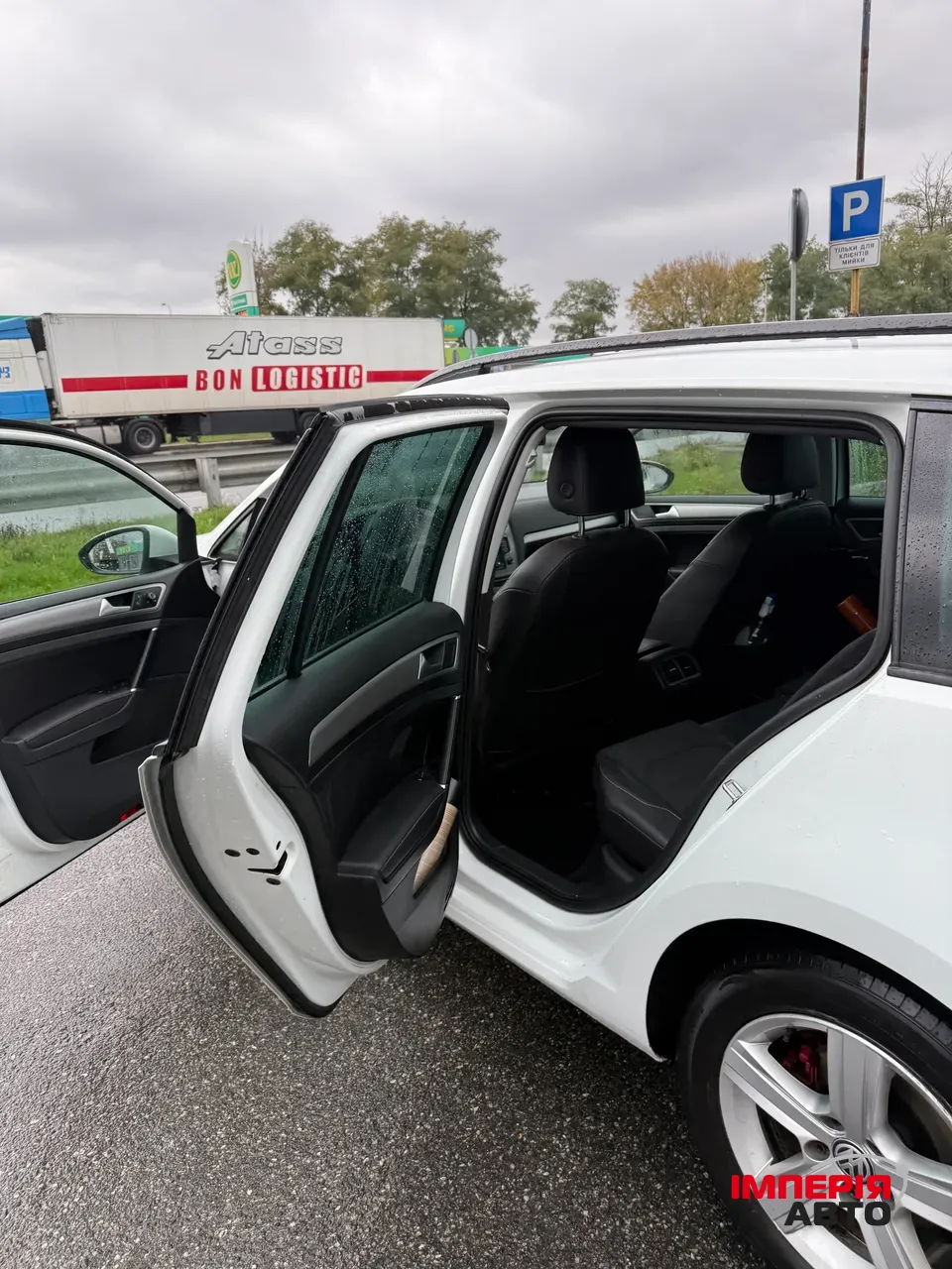 Volkswagen Golf - фото 7