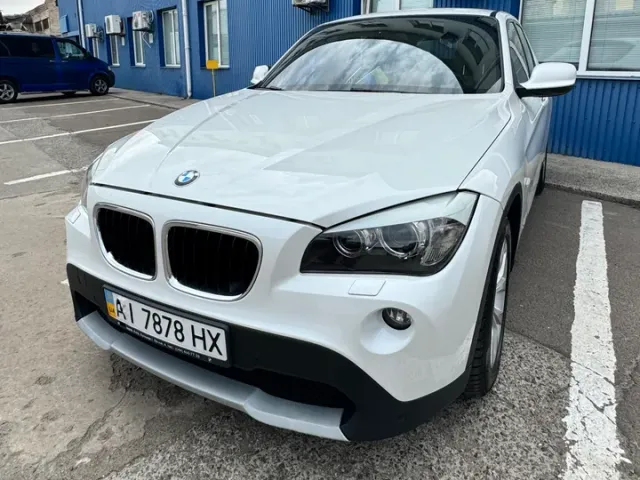 BMW X1 - фото 2