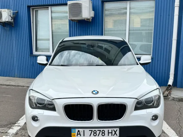 BMW X1 - фото 5