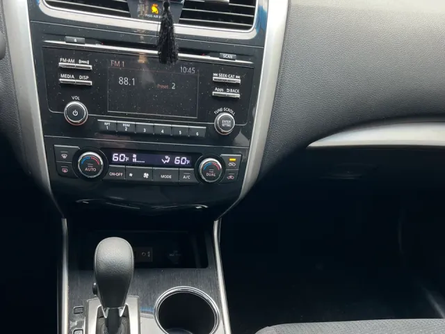 Nissan Altima - фото 2