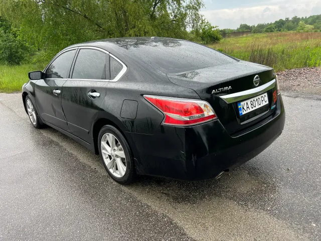 Nissan Altima - фото 3