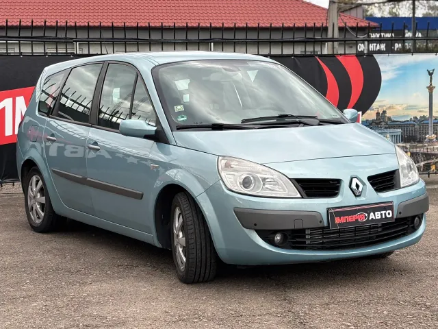 Renault Scenic - фото 3
