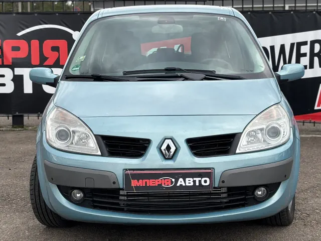 Renault Scenic - фото 1