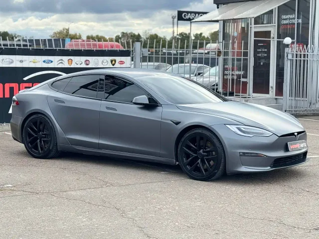 Tesla Model S - фото 2