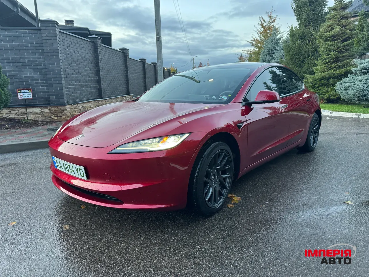 Tesla Model 3 - фото 2