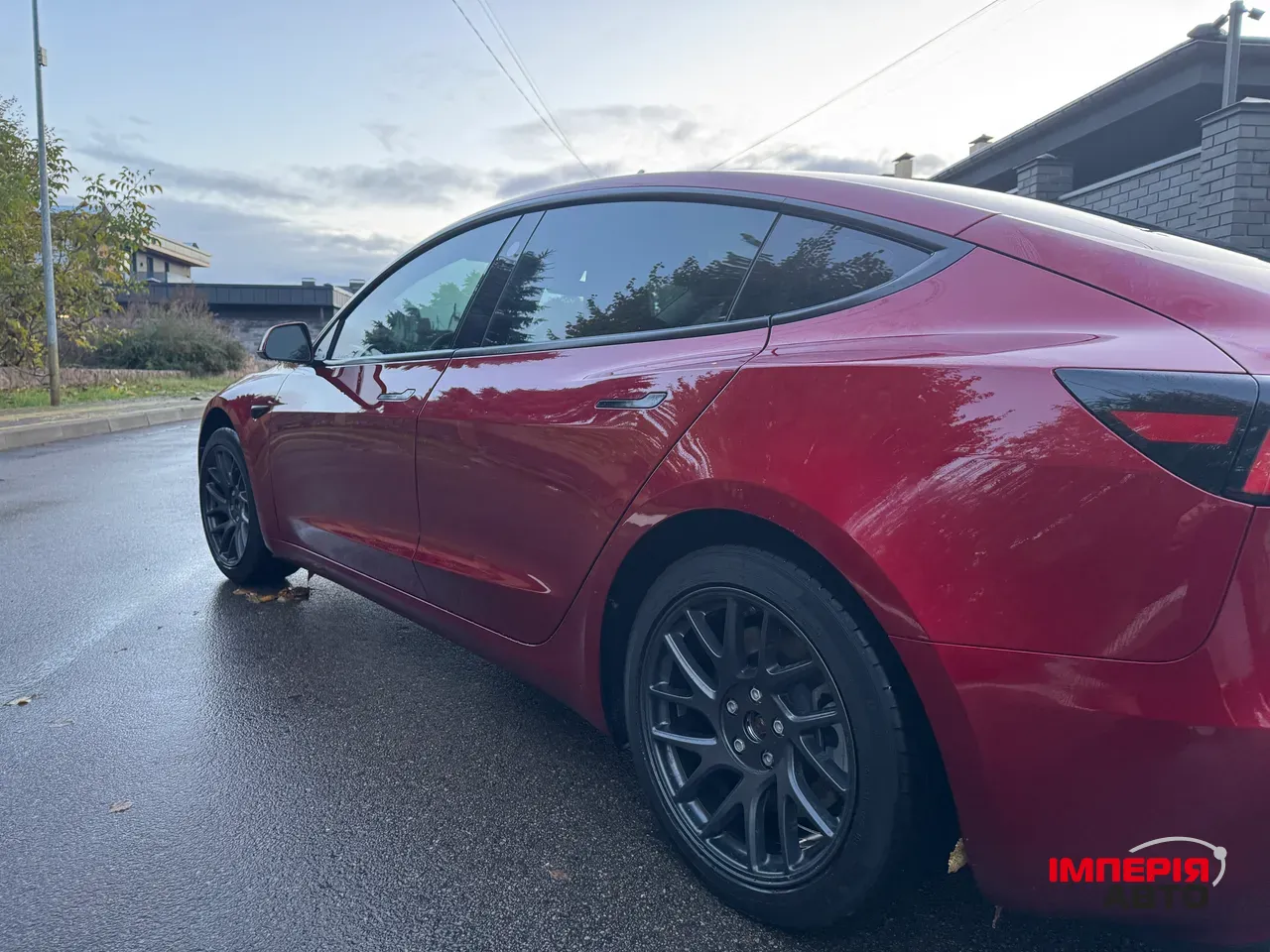 Tesla Model 3 - фото 19