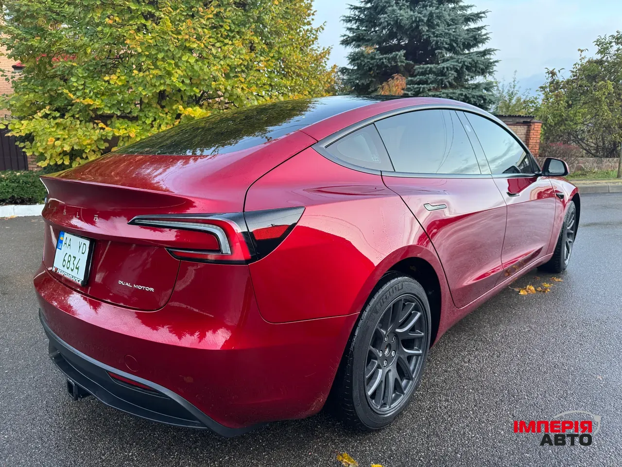 Tesla Model 3 - фото 10