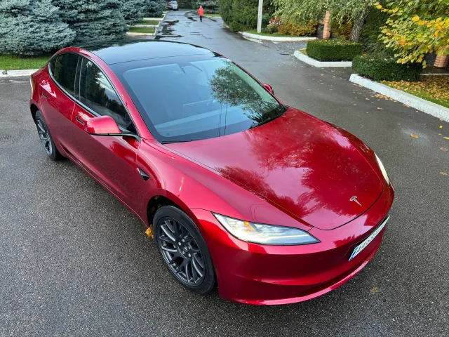 Tesla Model 3 - фото 3