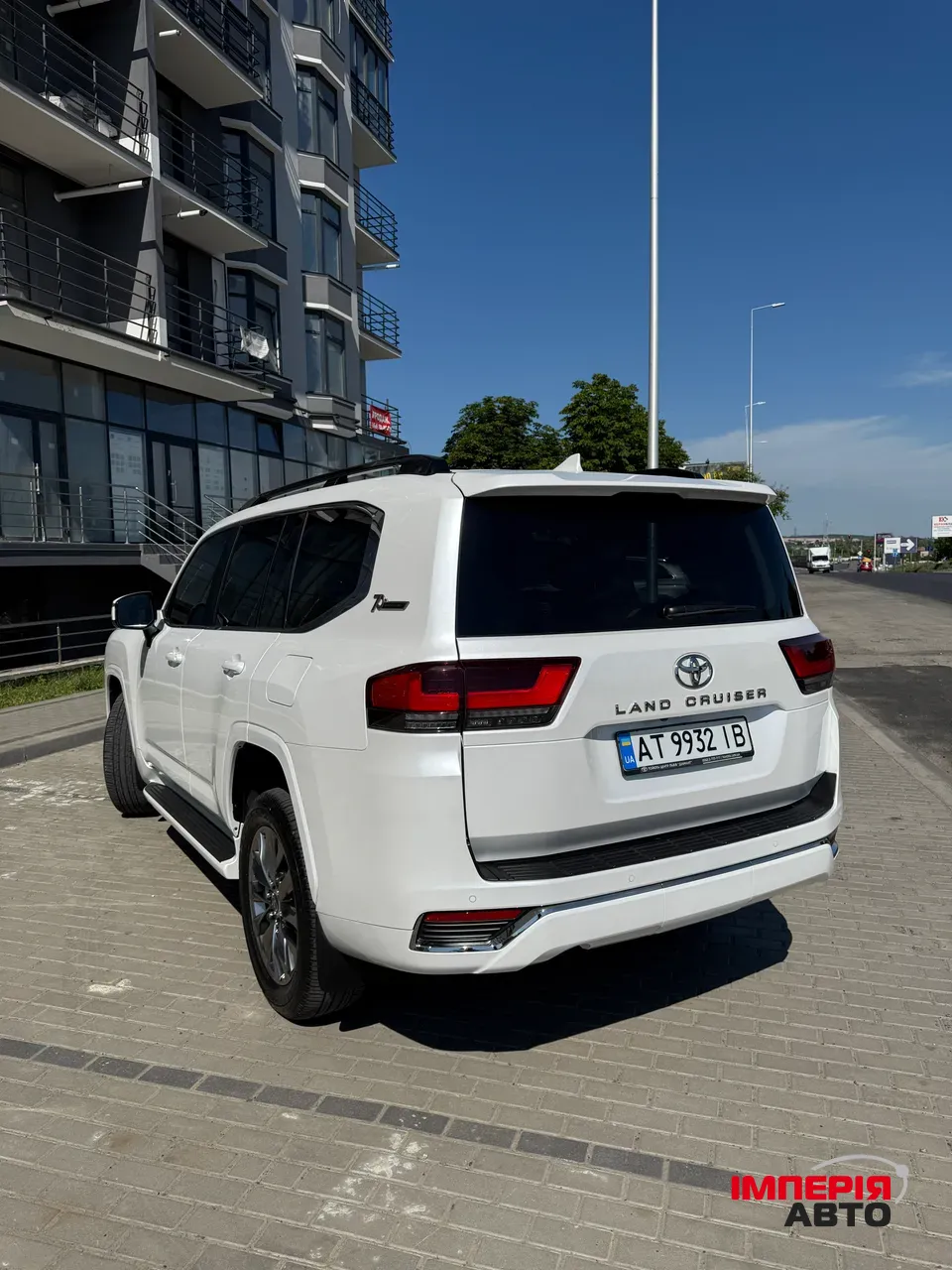 Toyota Land Cruiser - фото 3