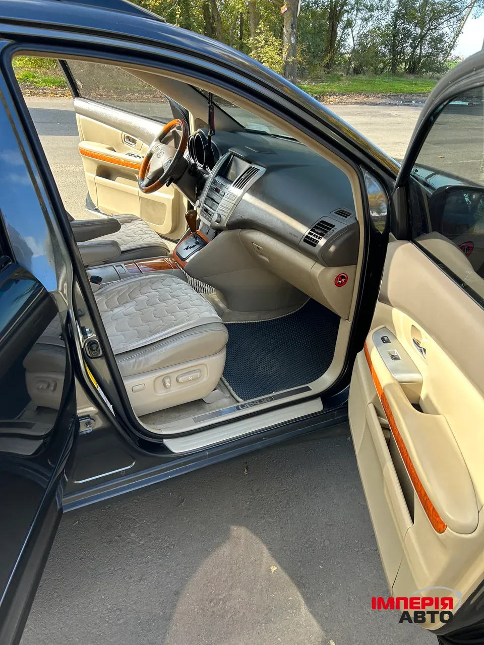 Lexus RX - фото 24