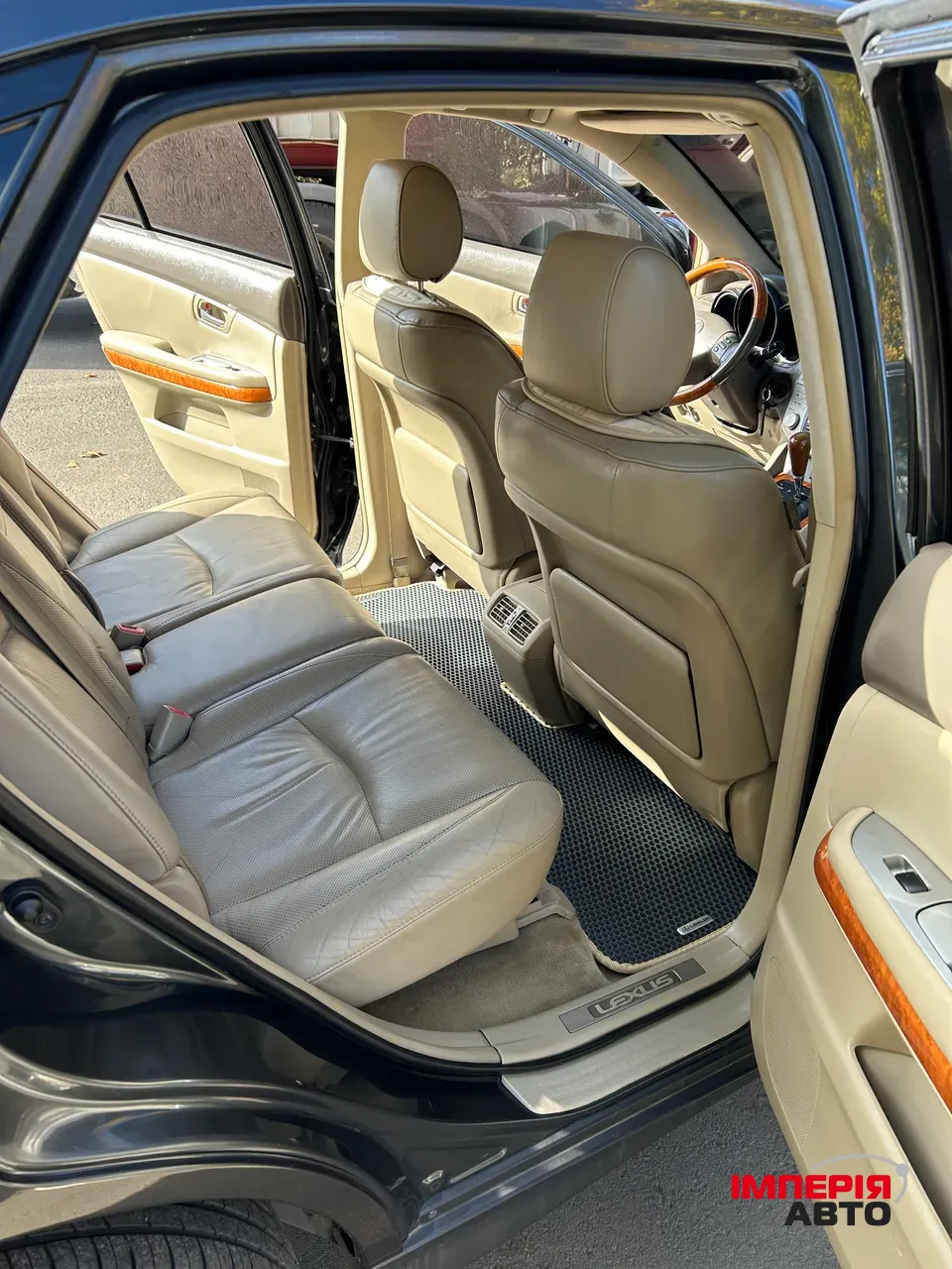 Lexus RX - фото 23