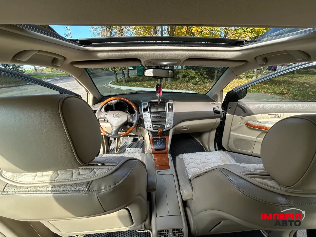 Lexus RX - фото 28