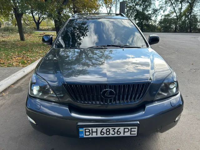 Lexus RX - фото 4