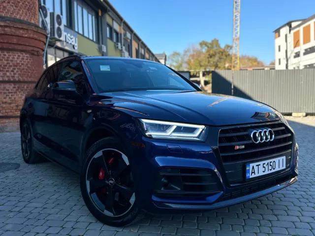 Audi SQ5 - фото 1