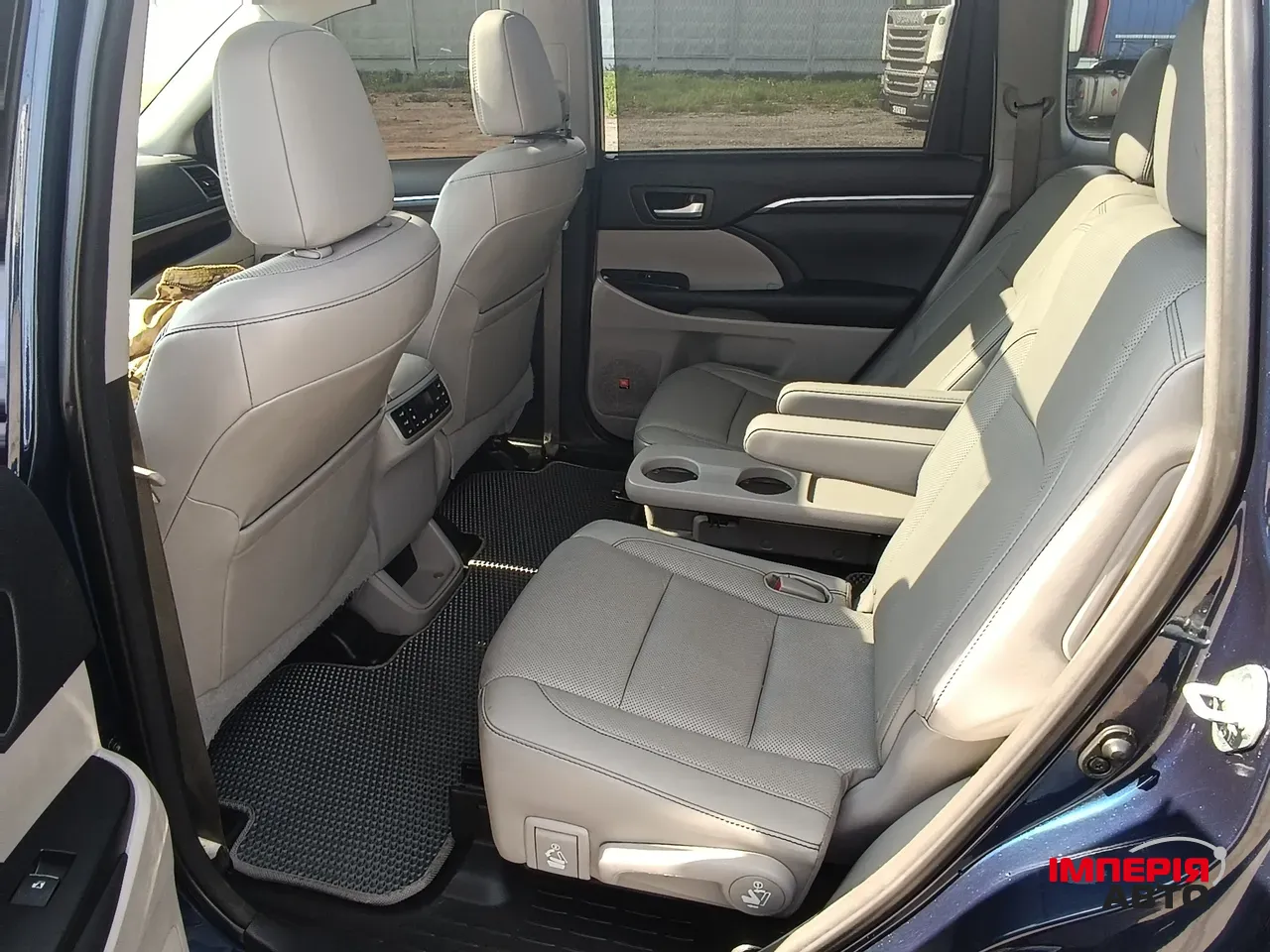 Toyota Highlander - фото 32