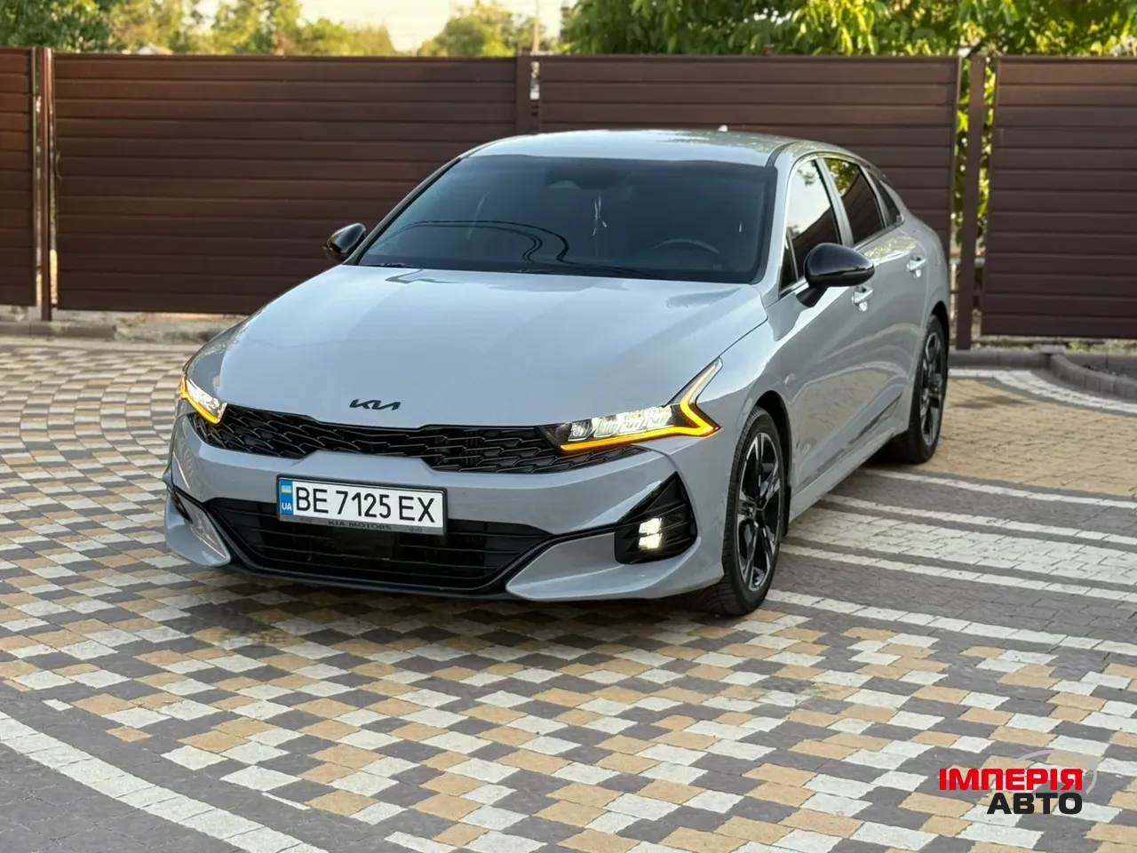 Kia K5 - фото 12