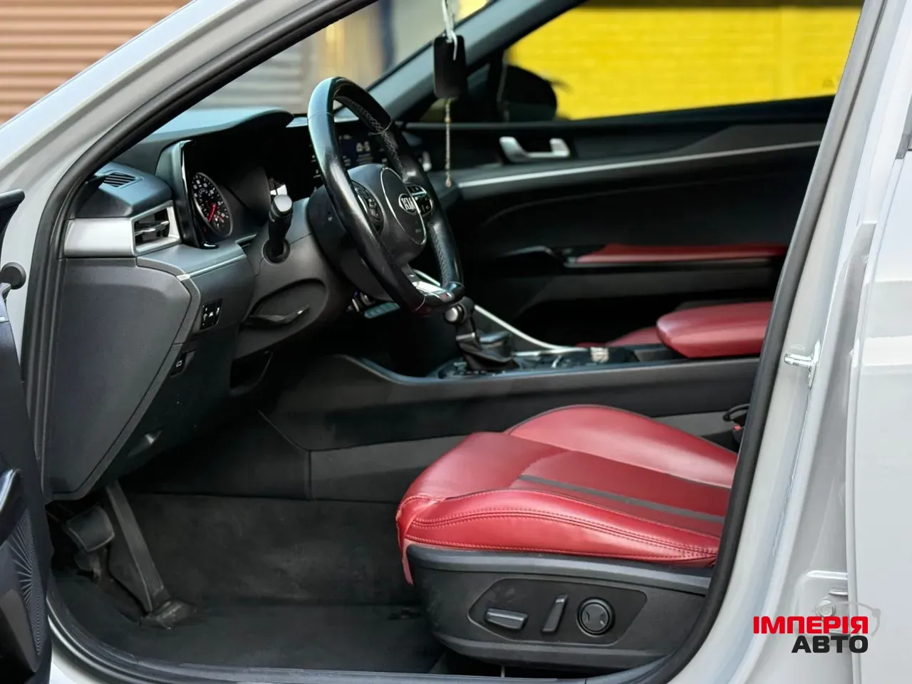 Kia K5 - фото 22