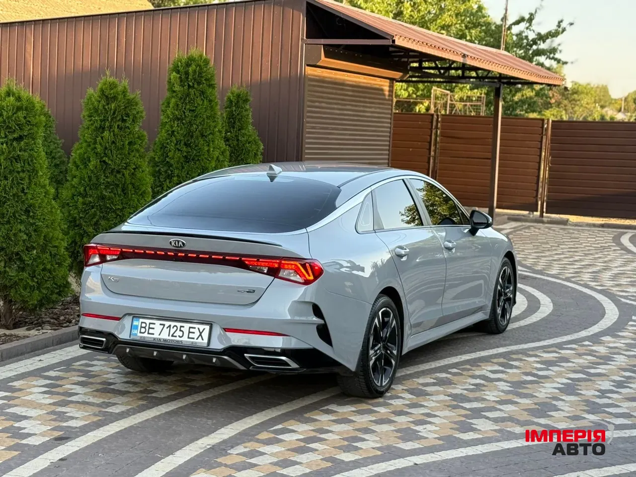 Kia K5 - фото 10