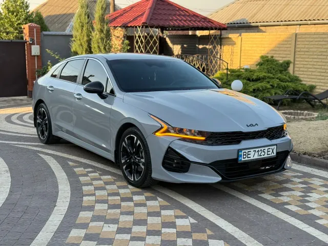 Kia K5 - фото 3