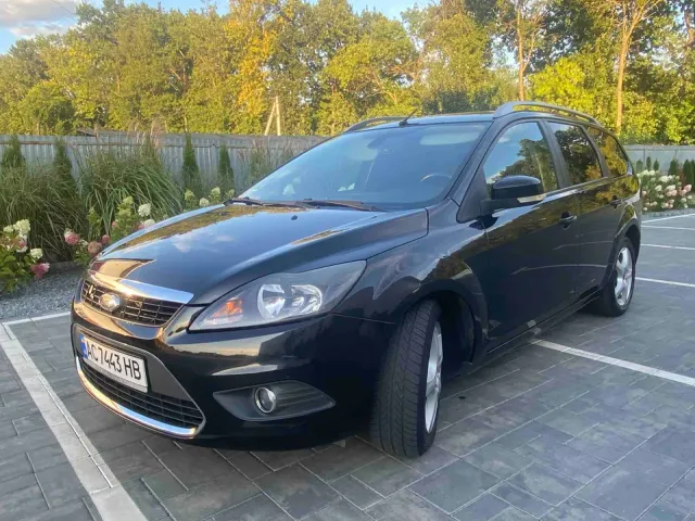 Ford Focus - фото 3