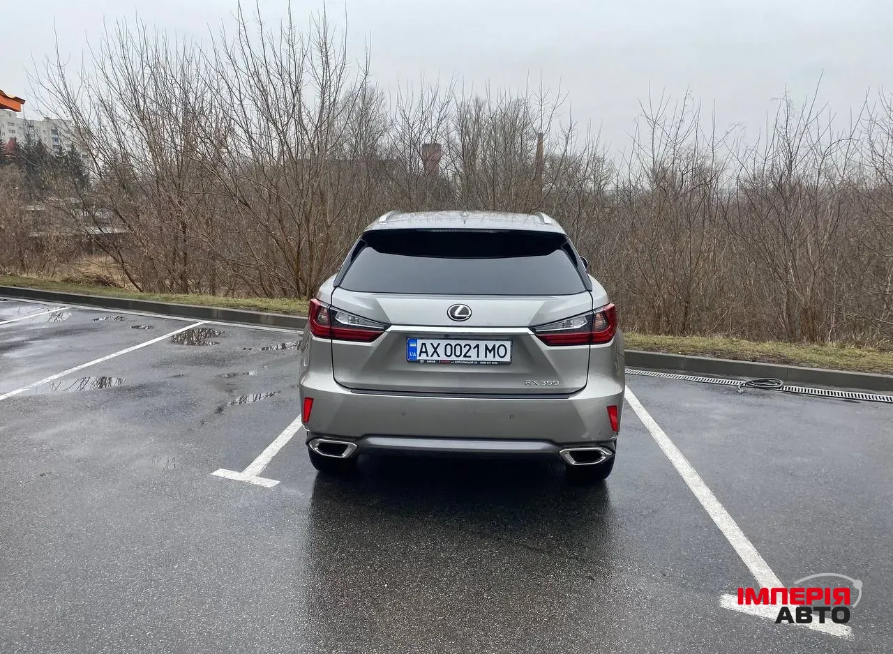 Lexus RX - фото 2