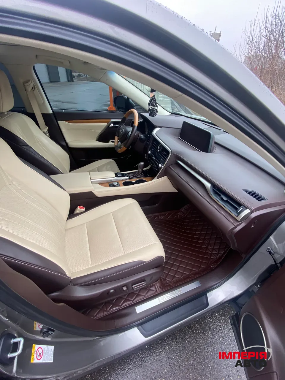 Lexus RX - фото 7