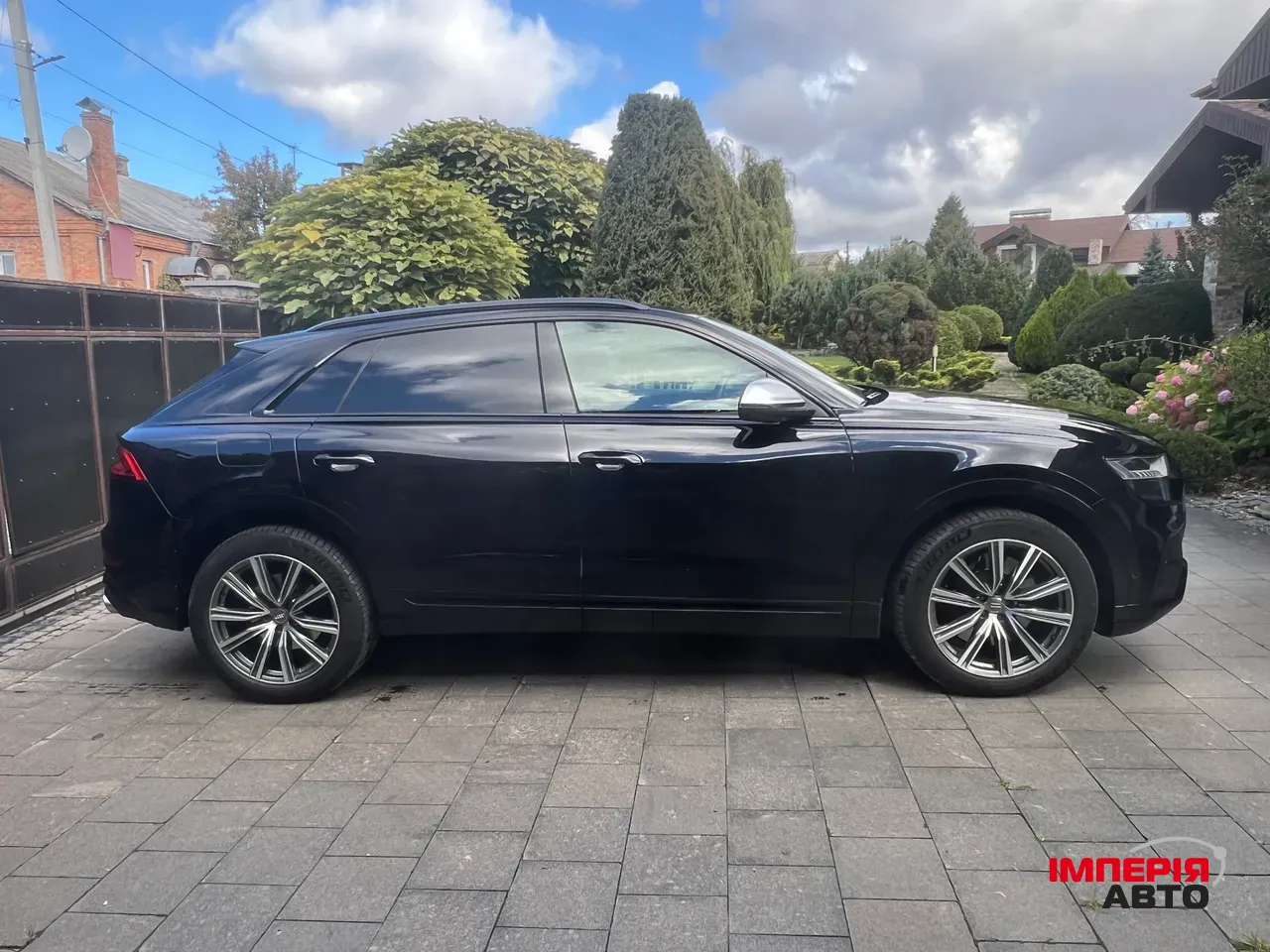 Audi SQ8 - фото 3