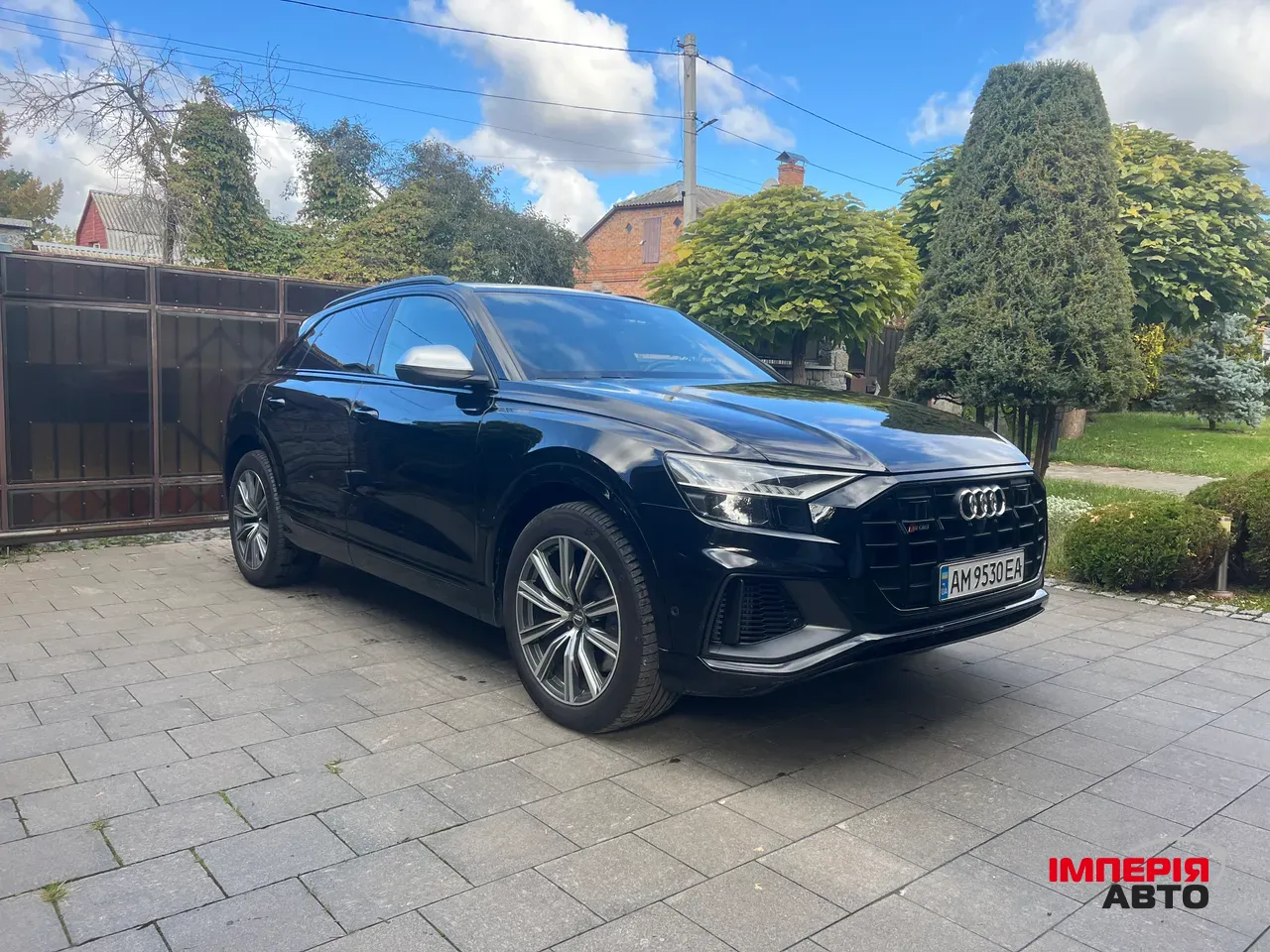 Audi SQ8 - фото 1