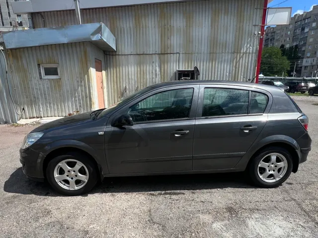 Opel Astra - фото 4
